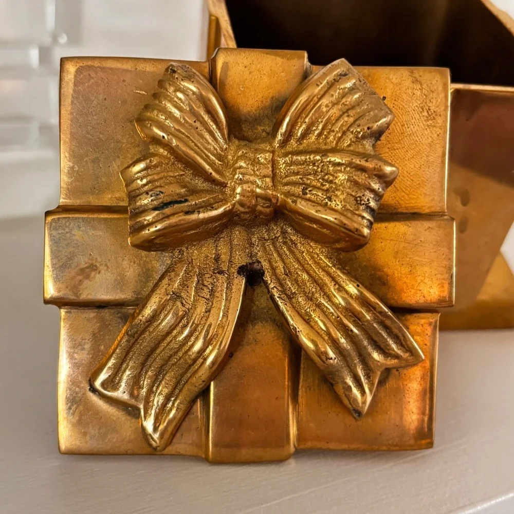 Vintage Brass 3D Present Christmas Stocking Holder Mantel Hanger Long‎ Arm India